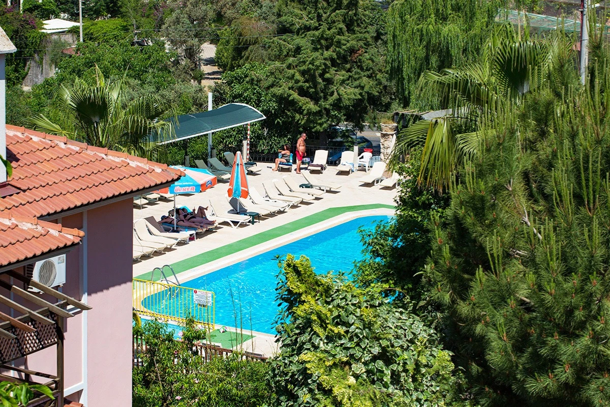 Pink Palace Hotel - Görsel 2